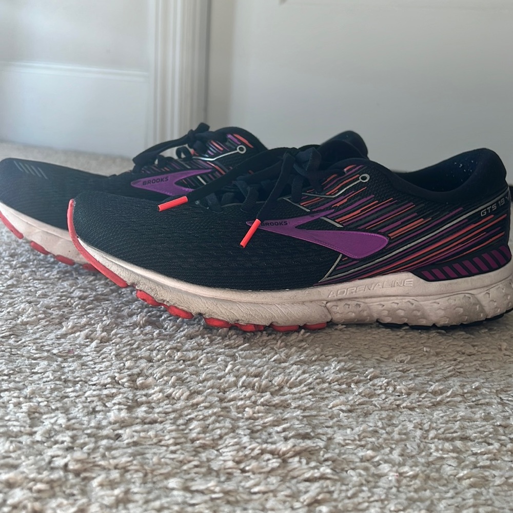Women’s Sneakers